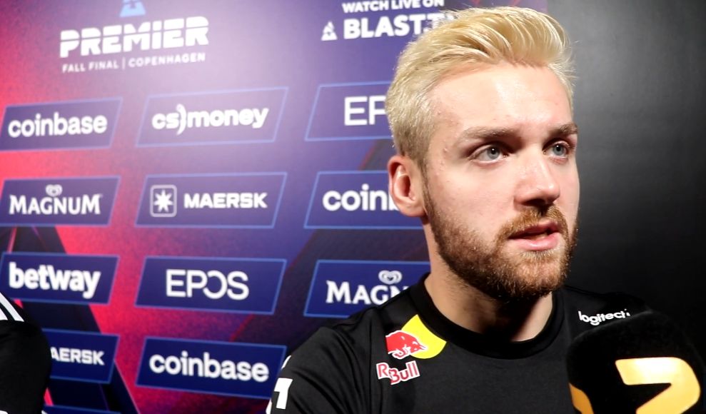 LPL导播出现重大失误！TES阵容“复制粘贴”EDG，难怪宁王会开喷