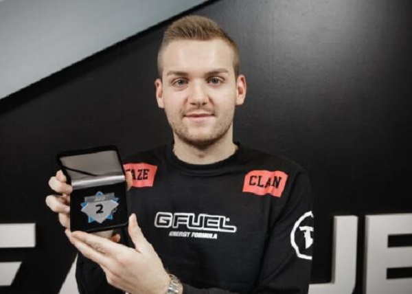 Lwx今日语录合集：你是Leyan吗，一拳想把这个防御塔秒了